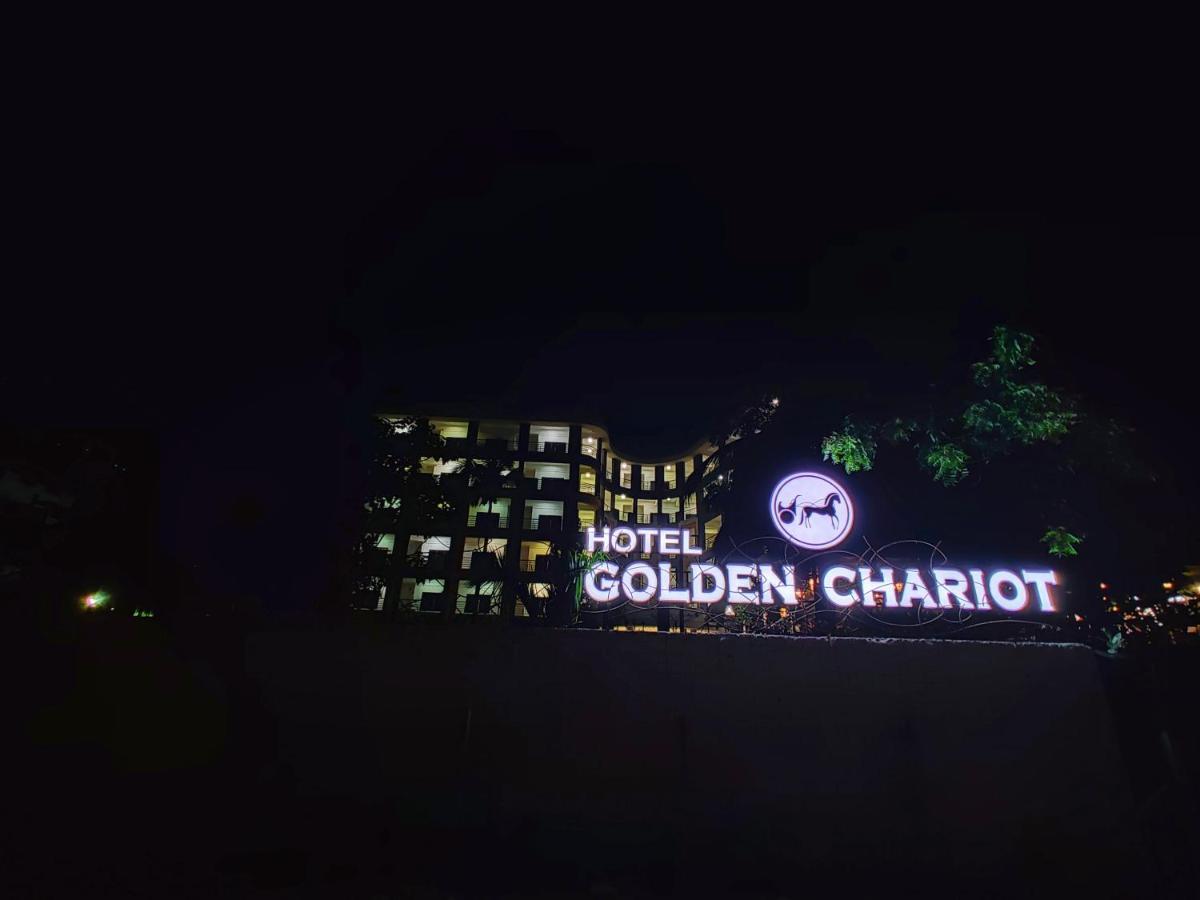 Golden Chariot Hotel Daman Eksteriør bilde