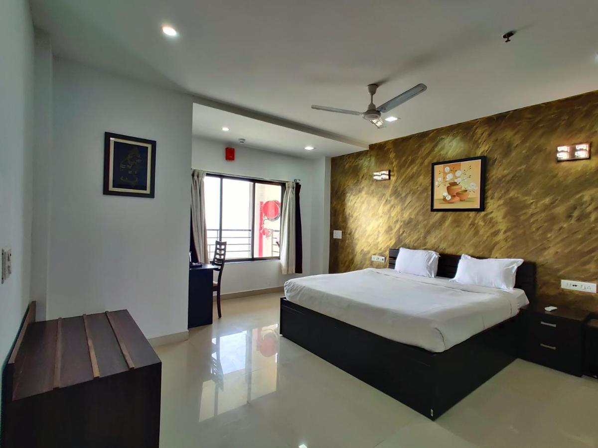 Golden Chariot Hotel Daman Eksteriør bilde